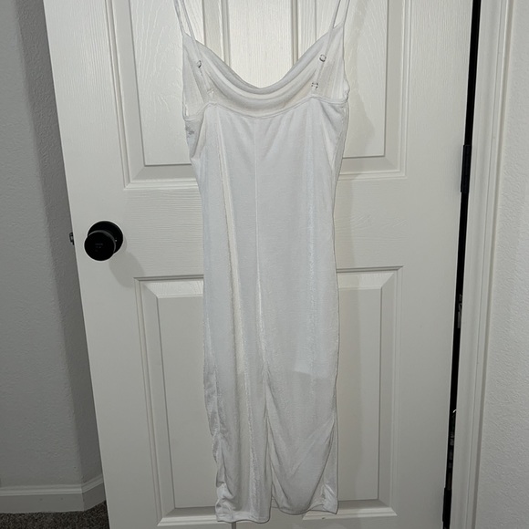 White Shimmery/Soft Dress - Picture 3 of 9